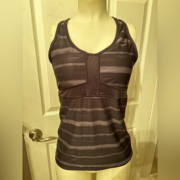 Nike Women's black Tank Top Dri-fit M - Picture 1 of 4
